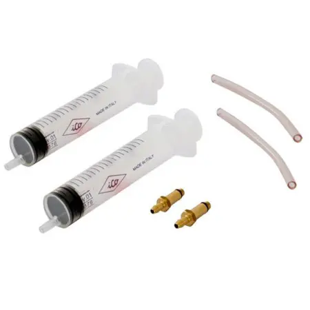Rensningssats Formula Spare Parts Bleeding kit DOT-2 seringues