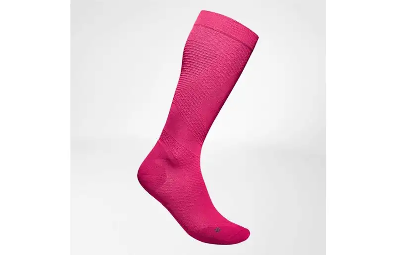 Bauerfeind Ultralight Compression Socks High Cut M Pitaya Pink