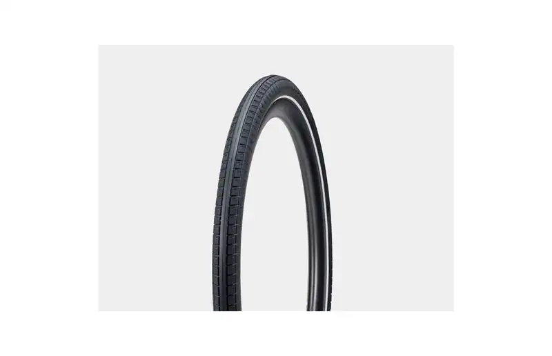 Bontrager Cykeldäck E6 Hard-Case Lite 700C x 50 mm Svart/Reflex